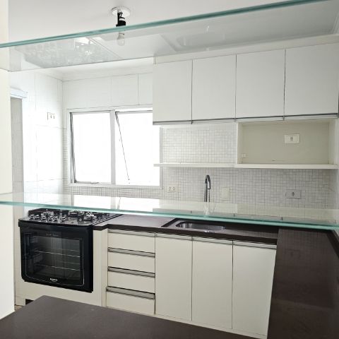 Apartamento com 68m² 2 quartos e 2 banheiros, para alugar, no bairro Vila Olímpia em São Paulo