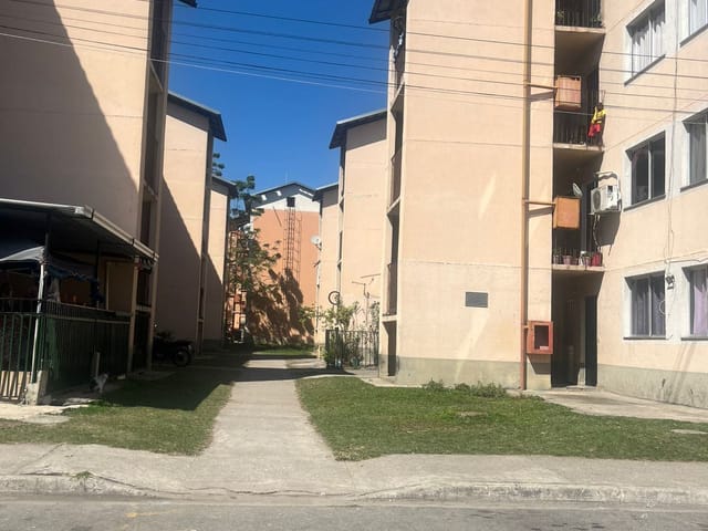 Apartamento com 54m² 2 quartos e 1 banheiro, à venda, no bairro Nossa Senhora do Carmo em Duque de Caxias