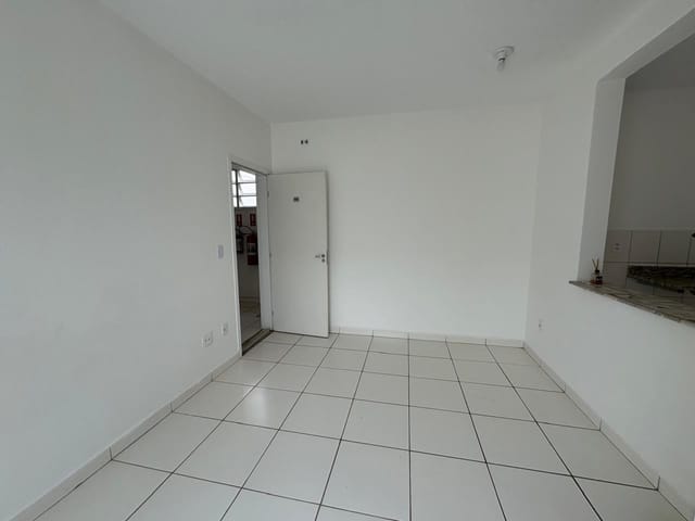 Apartamento 2 quartos e 1 banheiro, à venda, no bairro Jardim Novo Maracanã em Campinas