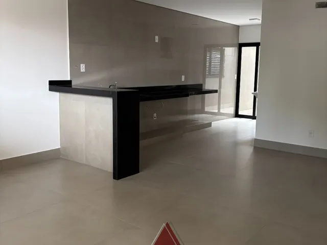 Apartamento com 99m² 3 quartos e 2 banheiros, à venda, no bairro Rifaina em Rifaina