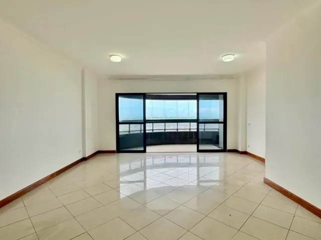 Apartamento 3 quartos e 5 banheiros, à venda, no bairro Treze de Julho em Aracaju