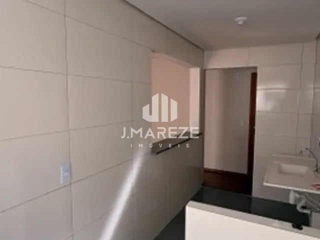 Apartamento com 98m² 3 quartos e 1 banheiro, à venda ou para alugar, no bairro Jardim Marabá em Apucarana