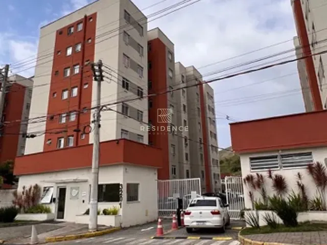 Apartamento 2 quartos e 2 banheiros, à venda, no bairro Três Poços em Volta Redonda