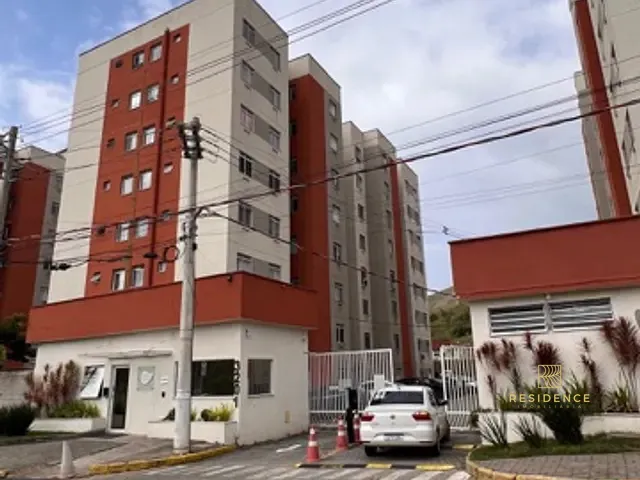 Apartamento 2 quartos e 2 banheiros, à venda, no bairro Três Poços em Volta Redonda