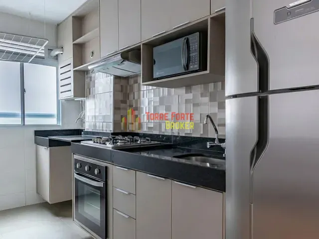Apartamento com 50m² 2 quartos e 2 banheiros, para alugar, no bairro Jardim Botânico em Curitiba