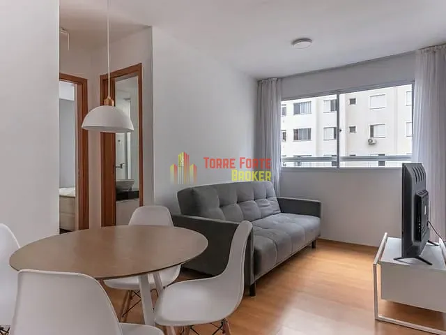 Apartamento com 50m² 2 quartos e 2 banheiros, para alugar, no bairro Jardim Botânico em Curitiba