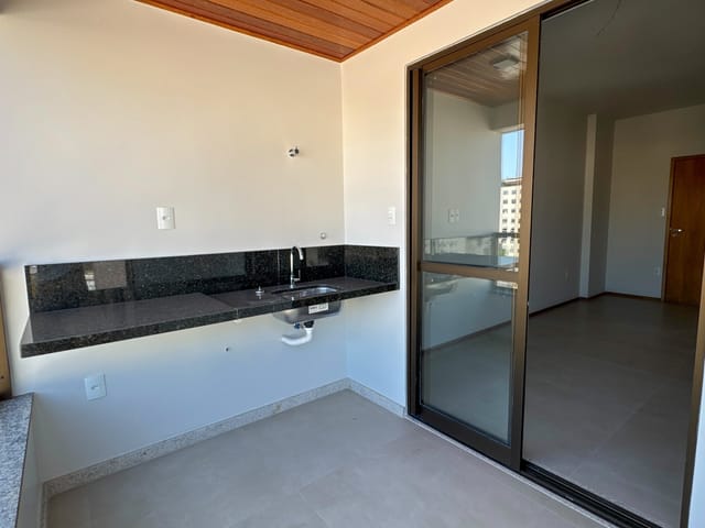 Apartamento 2 quartos e 2 banheiros, à venda, no bairro Jardim Glória em Juiz de Fora