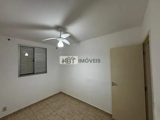 Apartamento 2 quartos e 1 banheiro, à venda ou para alugar, no bairro Parque União em Bauru