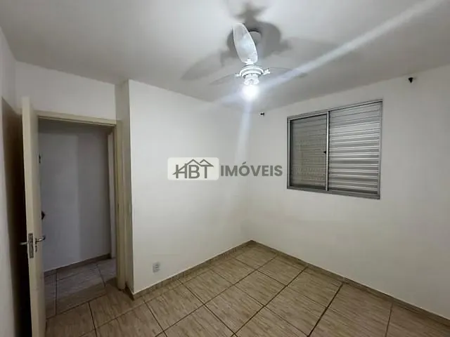 Apartamento 2 quartos e 1 banheiro, à venda ou para alugar, no bairro Parque União em Bauru