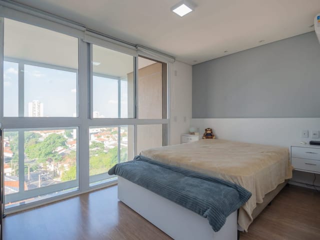 Apartamento 1 quarto e 2 banheiros, à venda, no bairro Vila Dom Pedro I em São Paulo