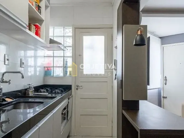 Apartamento 1 quarto e 1 banheiro, à venda, no bairro Menino Deus em Porto Alegre