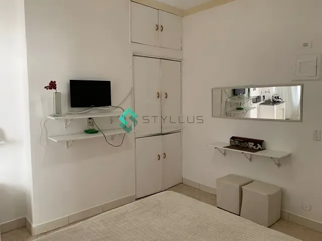 Kitnet 1 quarto e 1 banheiro, para alugar, no bairro Centro em Rio de Janeiro