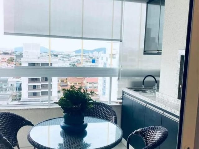 Apartamento 2 quartos e 3 banheiros, à venda, no bairro São João em Itajaí