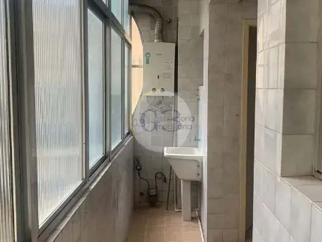 Apartamento 2 quartos e 2 banheiros, à venda ou para alugar, no bairro Centro em Pelotas