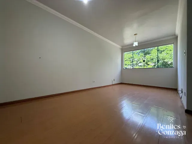 Apartamento 3 quartos e 1 banheiro, à venda, no bairro Vila Emília em Maringá