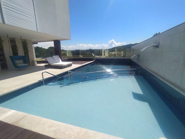 Foto do Apartamento - Apartamento com 3 suites para aluguel anual, 140 m² - Jurerê Internacional - Florianópolis/SC | Jurerê North Hunters Negócios Imobiliários