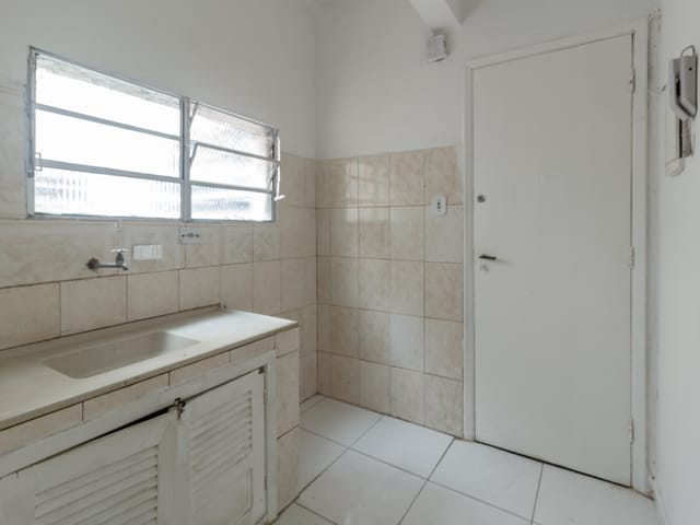 Apartamento 1 quarto e 1 banheiro, para alugar, no bairro Liberdade em São Paulo