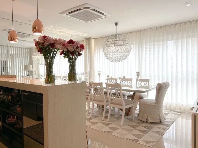 Apartamento com 10m² 3 quartos e 5 banheiros, à venda, no bairro Gleba Palhano em Londrina