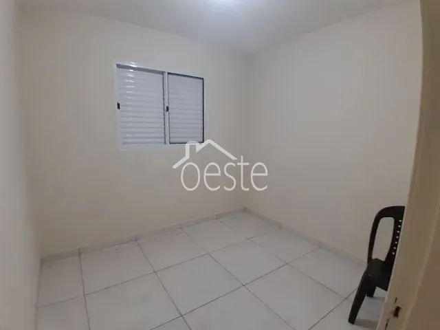 Apartamento com 48m² 2 quartos e 1 banheiro, à venda, no bairro Conjunto Habitacional Roberto Romano em Santa Bárbara D'Oeste