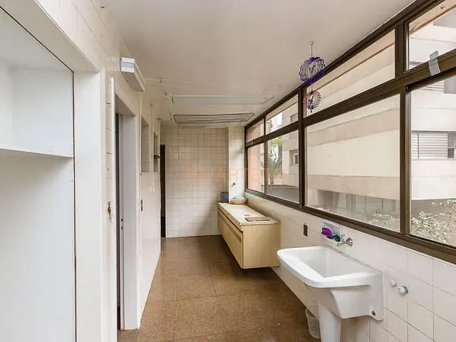 Apartamento 4 quartos e 4 banheiros, à venda, no bairro Santa Cecília em São Paulo