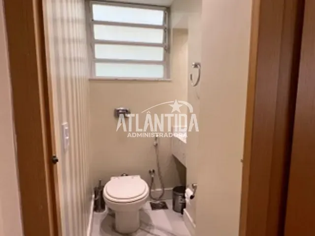 Apartamento com 73m² 2 quartos e 2 banheiros, à venda, no bairro Copacabana em Rio de Janeiro