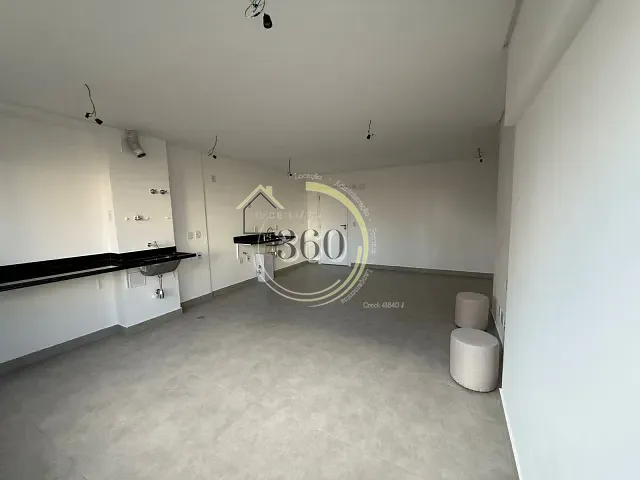 Apartamento 2 quartos e 2 banheiros, à venda, no bairro Vila Azevedo em São Paulo