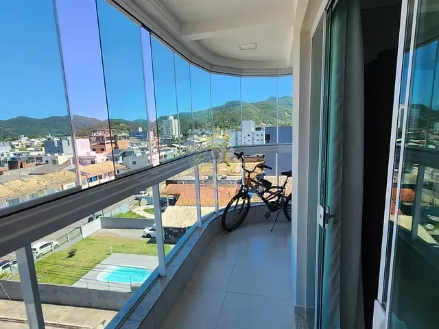 Apartamento 2 quartos e 2 banheiros, à venda, no bairro Centro em Camboriú