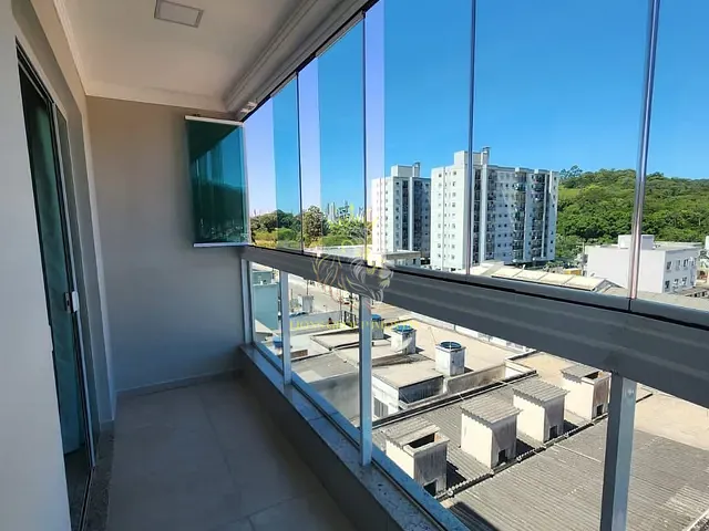 Apartamento 2 quartos e 2 banheiros, à venda, no bairro Centro em Camboriú