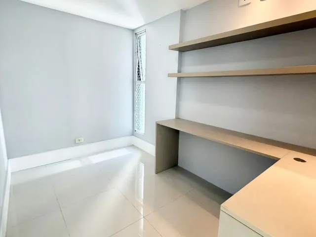 Apartamento 3 quartos e 3 banheiros, à venda, no bairro Jardins em Aracaju