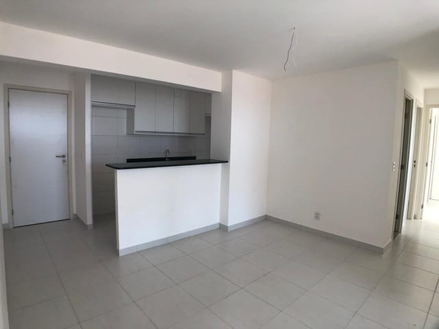 Apartamento 3 quartos e 2 banheiros, para alugar, no bairro Presidente Kennedy em Fortaleza