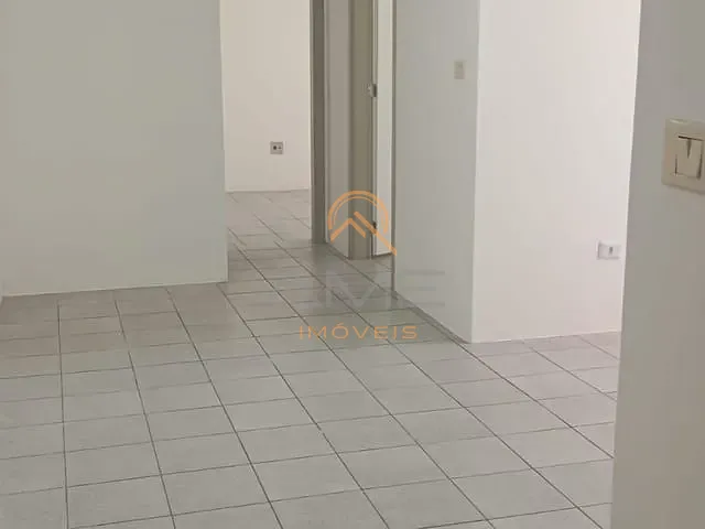 Apartamento 2 quartos e 1 banheiro, à venda ou para alugar, no bairro Centro em Pelotas