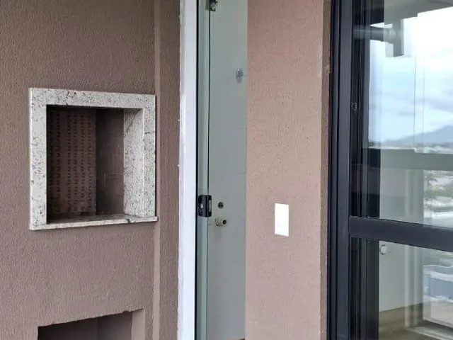 Apartamento 2 quartos e 1 banheiro, à venda, no bairro São João em Itajaí
