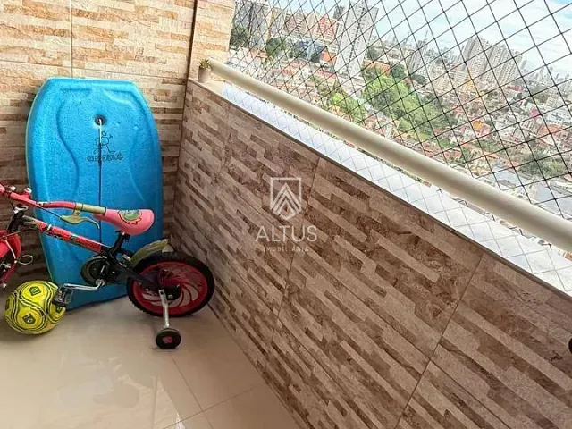 Apartamento 3 quartos e 2 banheiros, à venda, no bairro Brotas em Salvador