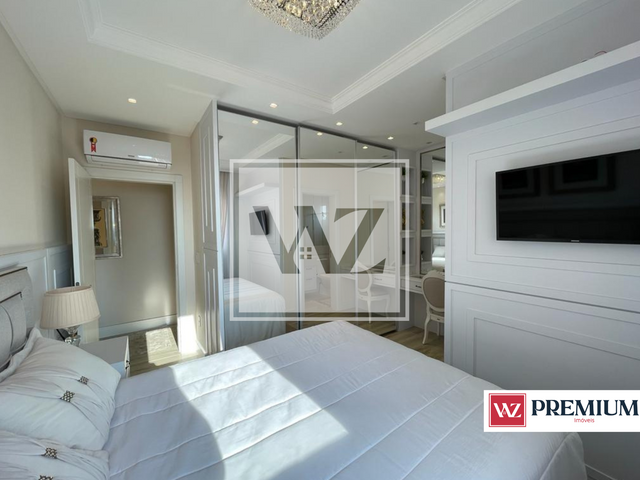 Apartamento com 212m² 3 quartos e 4 banheiros, à venda, no bairro Meia Praia em Itapema