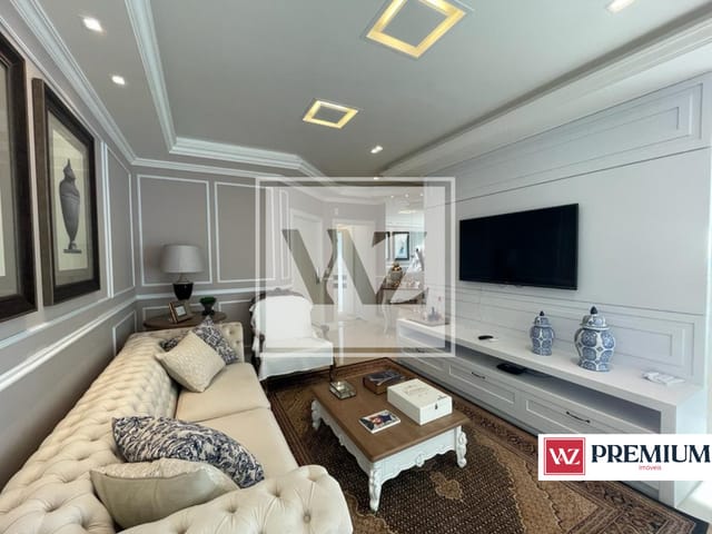 Apartamento com 212m² 3 quartos e 4 banheiros, à venda, no bairro Meia Praia em Itapema