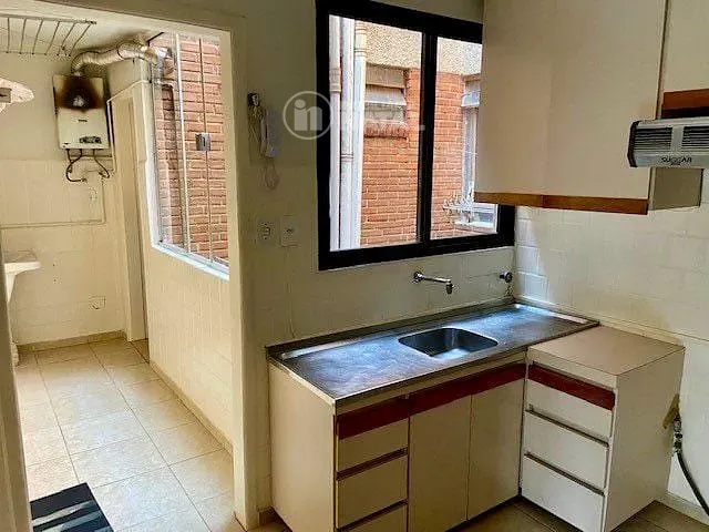 Apartamento com 86m² 2 quartos e 1 banheiro, à venda, no bairro Centro em Londrina