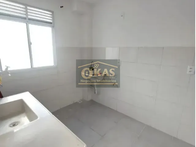 Apartamento 2 quartos e 1 banheiro, à venda, no bairro Jardim Europa em Suzano