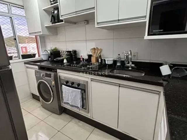 Apartamento 2 quartos e 1 banheiro, à venda, no bairro Três Poços em Volta Redonda