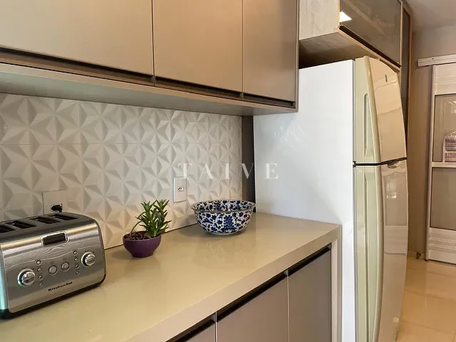 Apartamento 3 quartos e 2 banheiros, à venda, no bairro Centro em Londrina