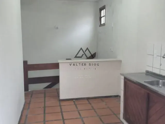 Apartamento 2 quartos e 1 banheiro, para alugar, no bairro São Francisco em Ilhéus