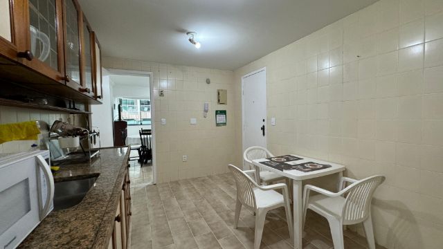 Apartamento 3 quartos e 3 banheiros, à venda, no bairro Centro em Cabo Frio