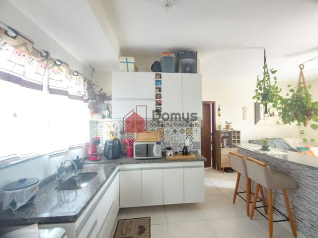 Apartamento à venda, no bairro Loteamento Residencial e Comercial Flamboyant em Pindamonhangaba