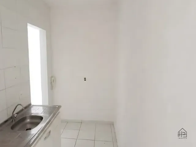 Apartamento com 45m² 2 quartos e 1 banheiro, para alugar, no bairro Jardim Petrópolis em Cotia