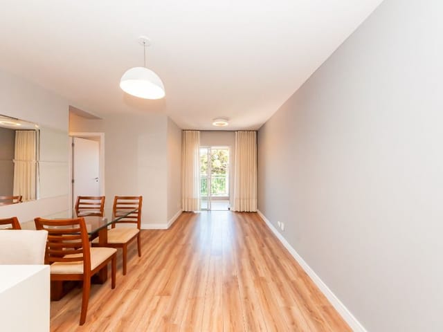 Apartamento 3 quartos e 2 banheiros, à venda, no bairro Santo Inácio em Curitiba