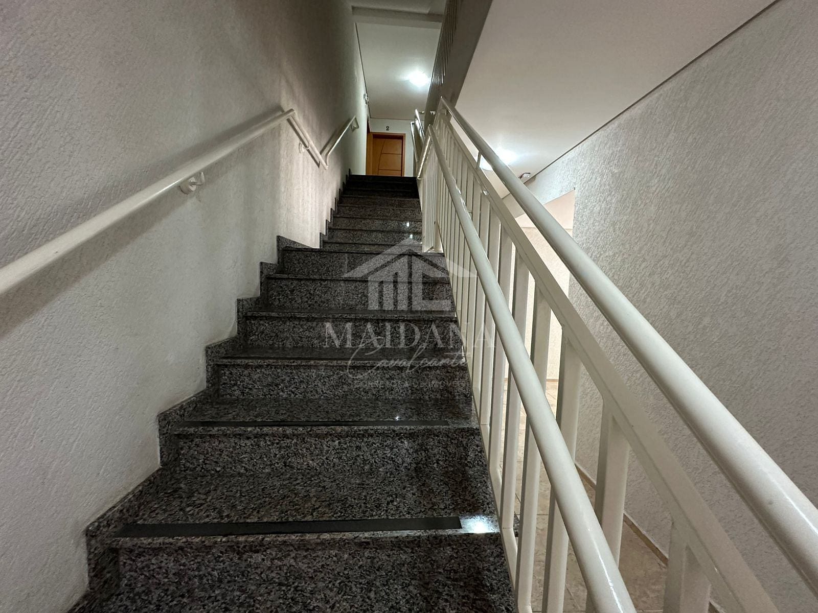 Apartamento à venda com 2 quartos, 48m² - Foto 32
