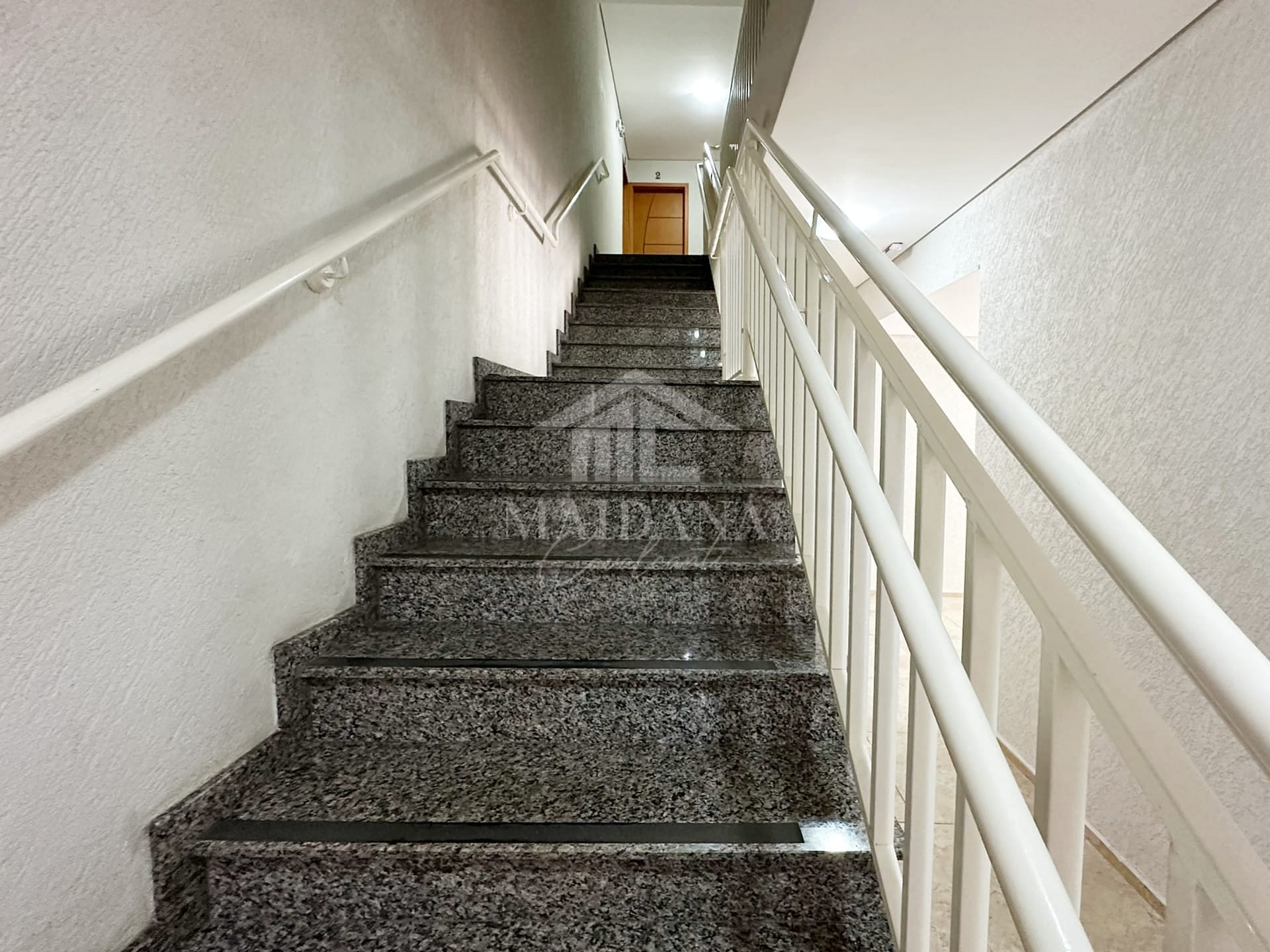 Apartamento à venda com 2 quartos, 48m² - Foto 3