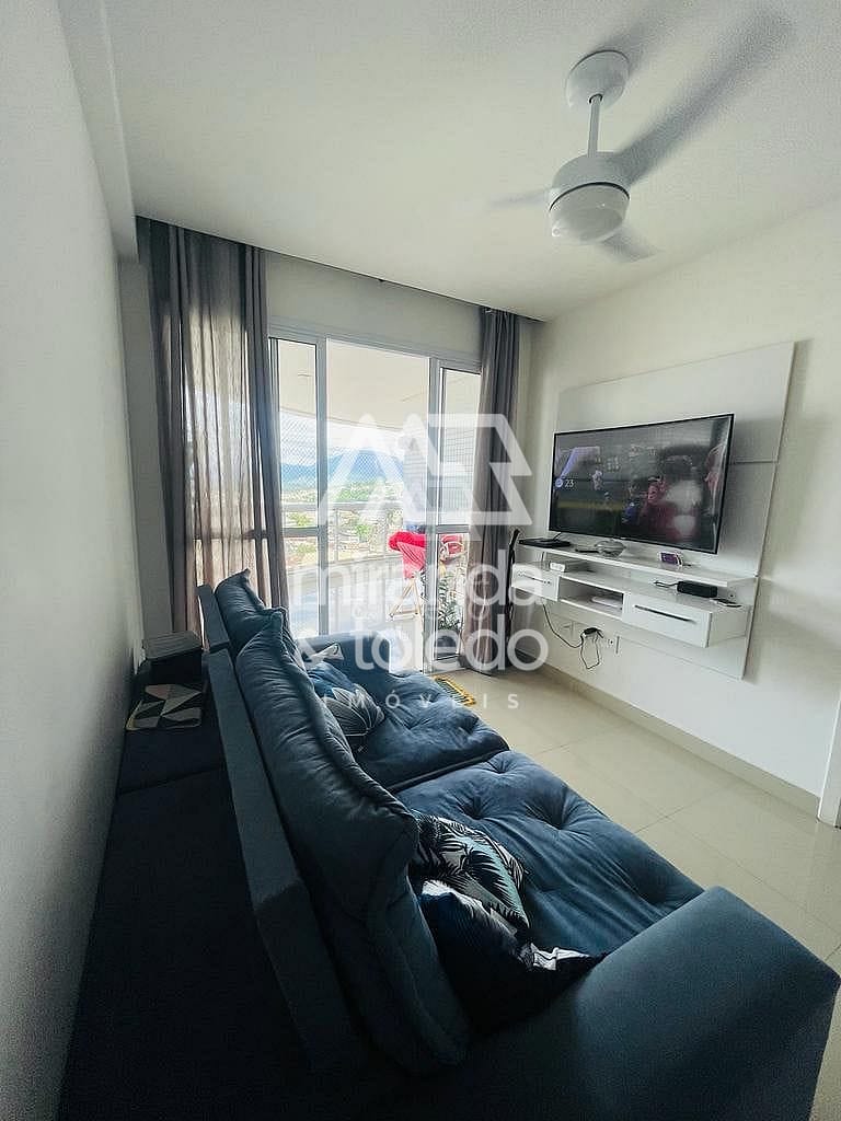 Apartamento à venda com 2 quartos, 75m² - Foto 2
