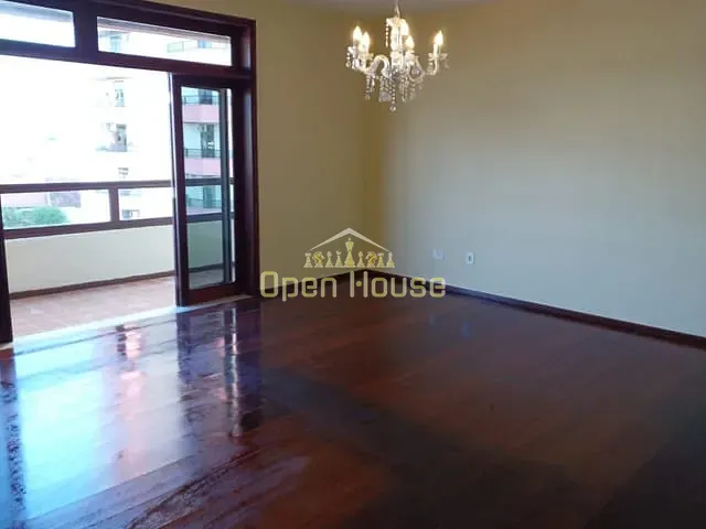 Apartamento 3 quartos e 3 banheiros, à venda, no bairro Centro em Resende