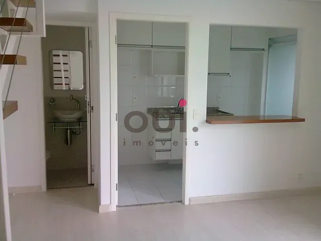 Apartamento 1 quarto e 2 banheiros, à venda, no bairro Vila Madalena em São Paulo