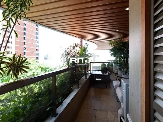 Apartamento com 670m² 4 quartos e 5 banheiros, à venda, no bairro Cambuí em Campinas